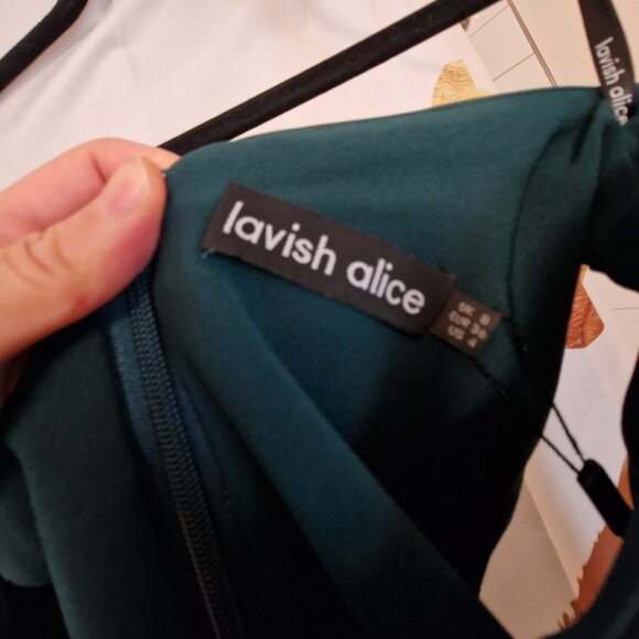 Lavish Alice Gemma Dress One Shoulder Bow Detail Midi Dress in Emerald Green - Picture 5 of 7